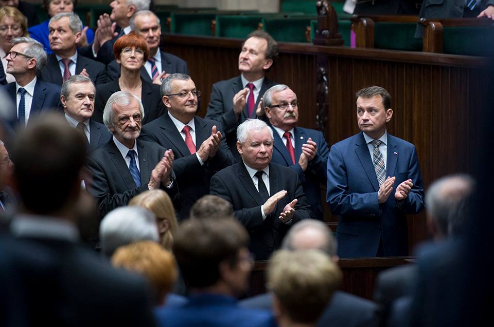 21 - 11 - 2015 - Prawo i Sprawiedliwość: Państwowa Straż Pożarna jest ważnym elementem systemu bezpieczeństwa (...)